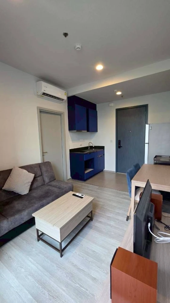 Condo for rent: XT Ekkamai. Fully furnished room with furniture and appliances. Ready to move in and reserve now. Don't delay.