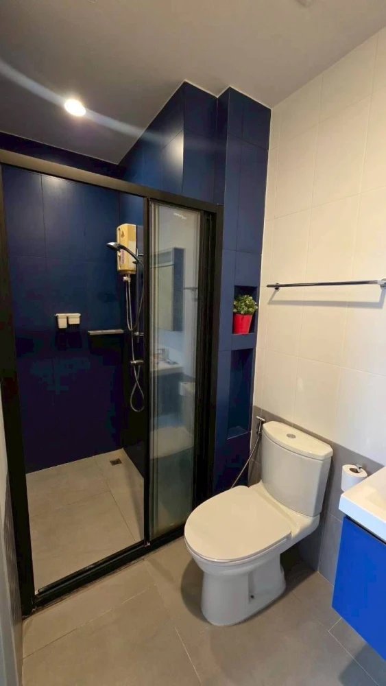 Condo for rent: XT Ekkamai. Fully furnished room with furniture and appliances. Ready to move in and reserve now. Don't delay.