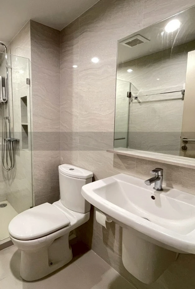 Condo for rent, Niche Mono Issaraphap. Ready to move in, fully furnished. Book today! Don't miss out!