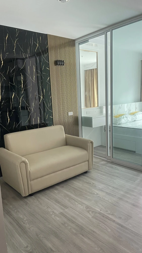 Condo for rent, Regent Home Bangna. Fully furnished and equipped with appliances. Just bring your suitcase and move in!