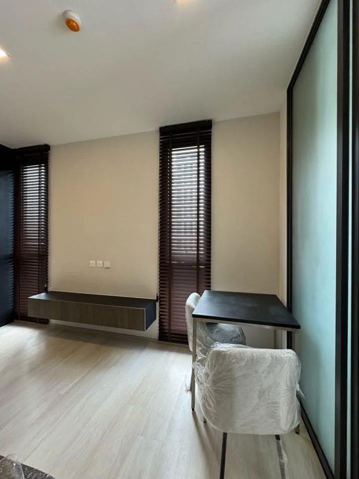 Condo for rent at The Privacy Chatuchak. Nice unit, fully furnished with appliances. Just bring your belongings and move in! Don't miss out!