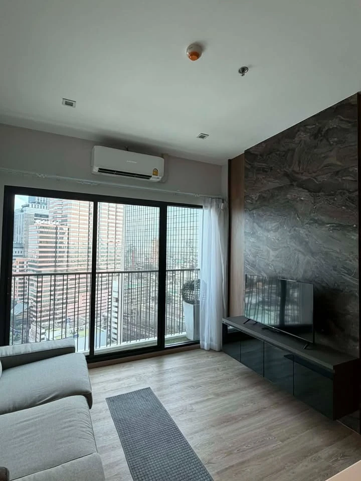 Condo for rent Noble Reform is ready to move in.