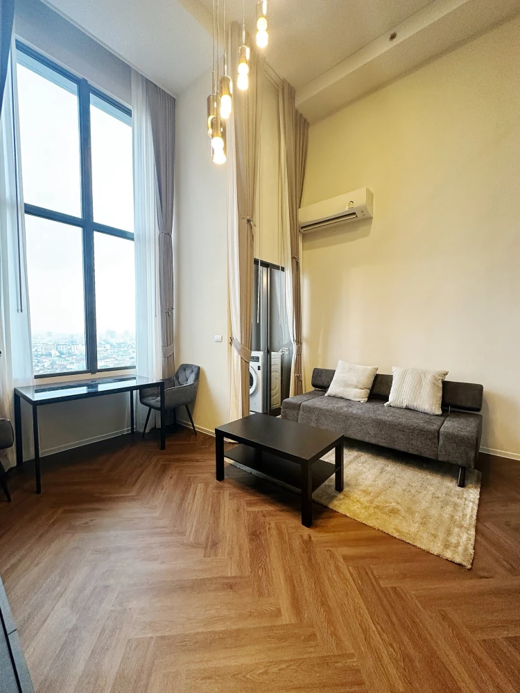 Condo for rent, Siamese Sukhumvit 48, Double Volume unit, fully furnished, 19th floor, beautiful view, floor-to-ceiling windows. Book now, don't wait!