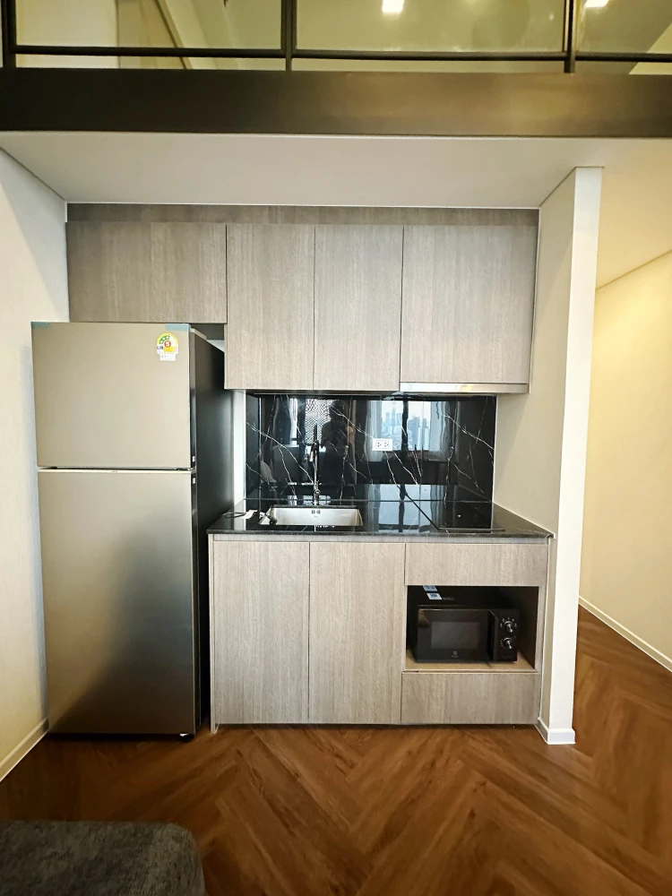Condo for rent, Siamese Sukhumvit 48, Double Volume unit, fully furnished, 19th floor, beautiful view, floor-to-ceiling windows. Book now, don't wait!