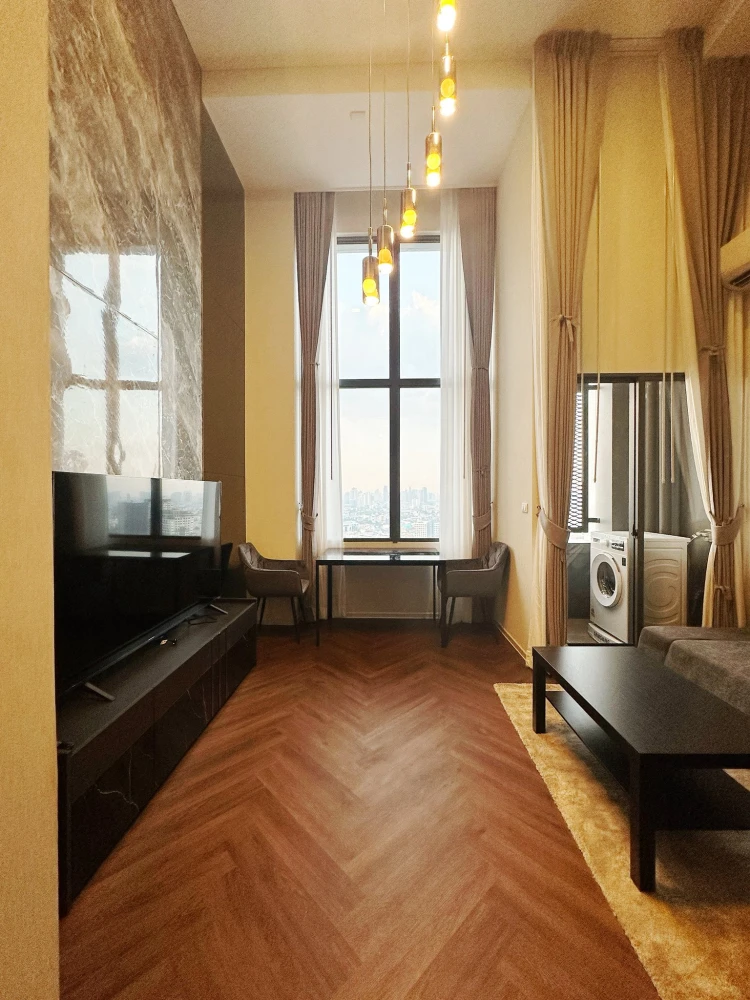 Condo for rent, Siamese Sukhumvit 48, Double Volume unit, fully furnished, 19th floor, beautiful view, floor-to-ceiling windows. Book now, don't wait!