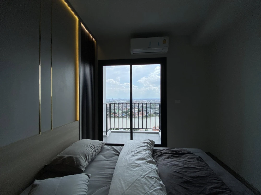 Condo for rent, ready to move in, Chapter One Flow Bangpo, high floor, Chao Phraya River view, built-in with complete furniture and appliances, just b