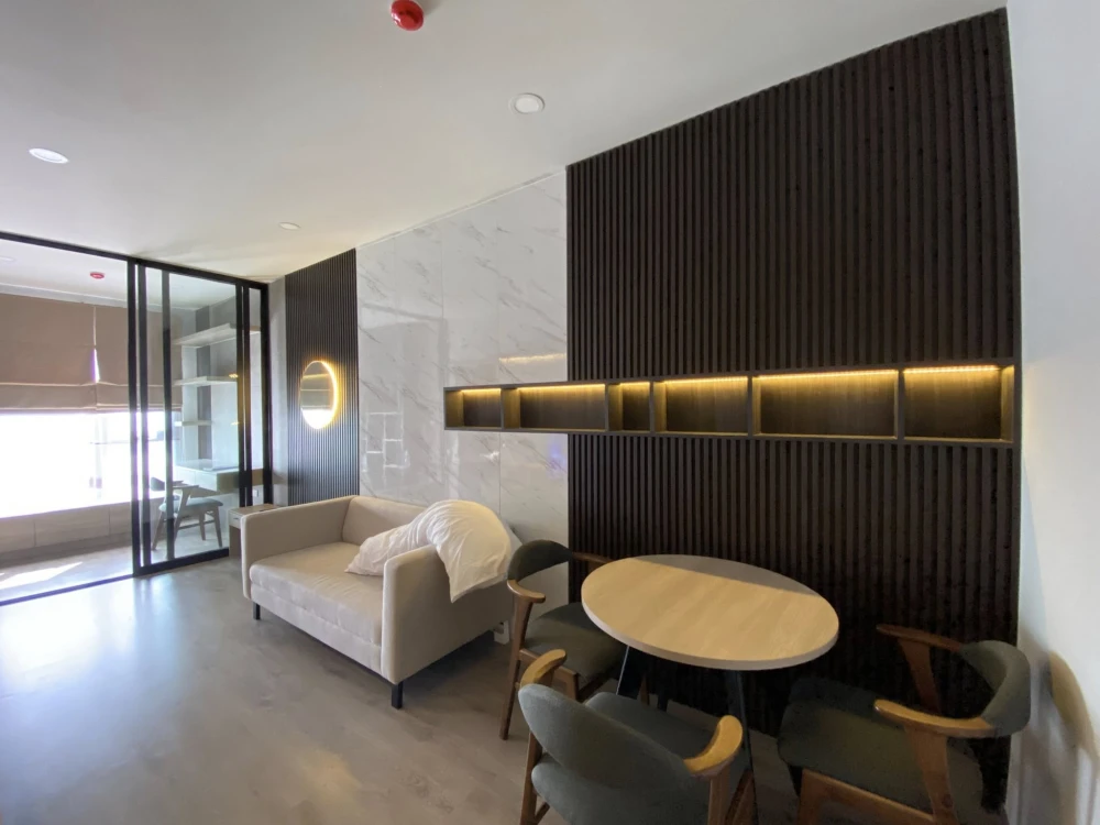 Condo for rent, ready to move in, Chapter One Flow Bangpo, high floor, Chao Phraya River view, built-in with complete furniture and appliances, just b