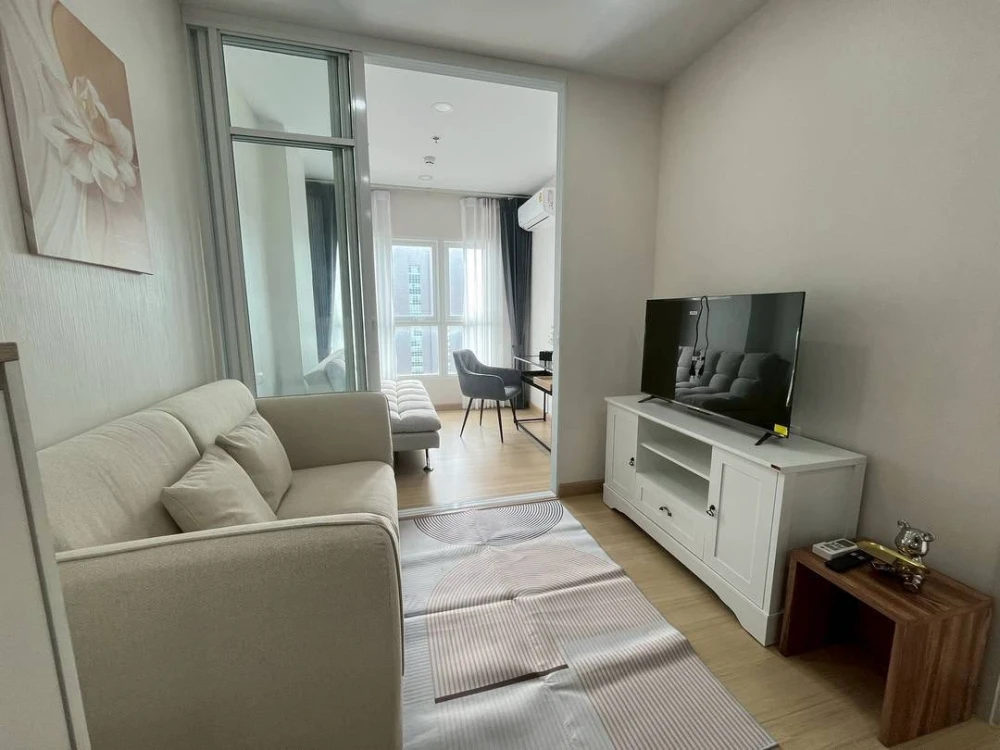 Condo for rent at Supalai Veranda Ramkhamhaeng. Ready to move in. Fully furnished. Come reserve now. Don't miss out!