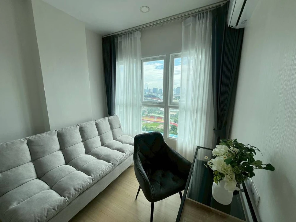Condo for rent at Supalai Veranda Ramkhamhaeng. Ready to move in. Fully furnished. Come reserve now. Don't miss out!