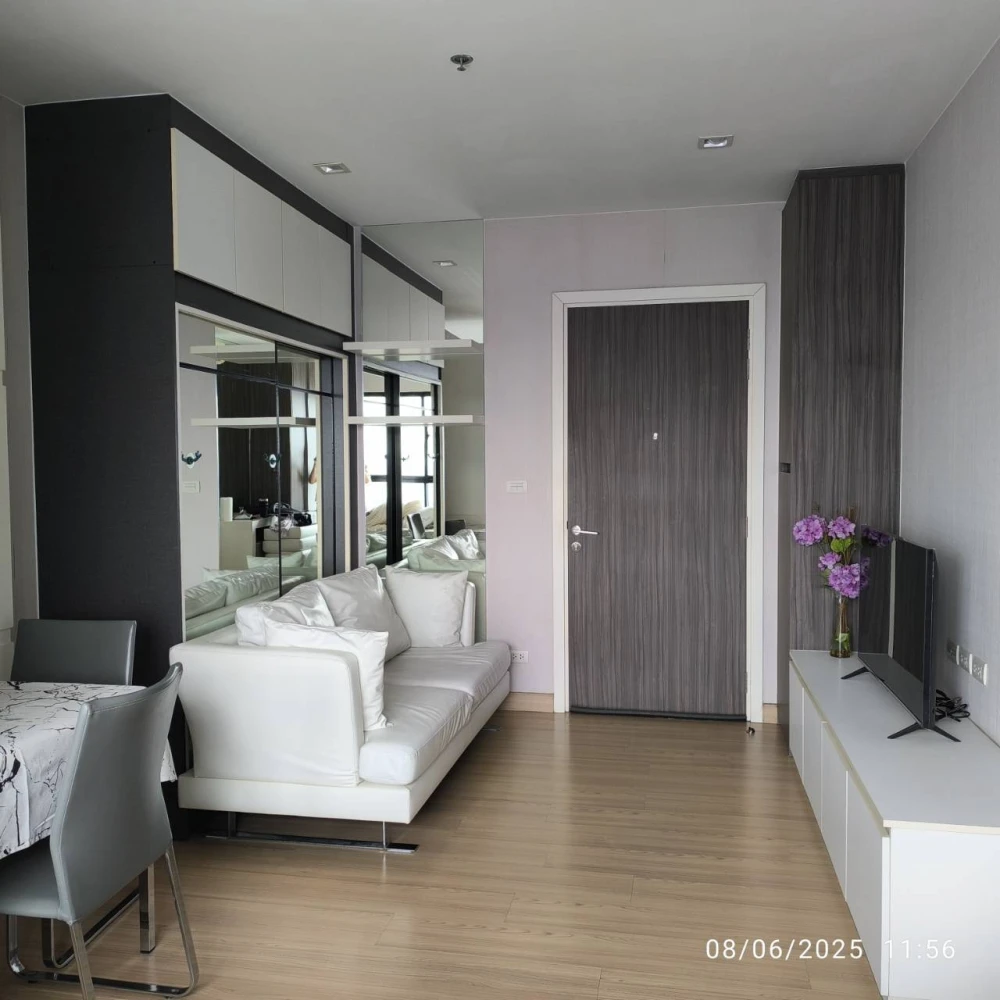 Condo for rent: Urbano Absolute Sathorn Taksin, high view, no blocks, complete furniture set, hurry and bring your bags.
