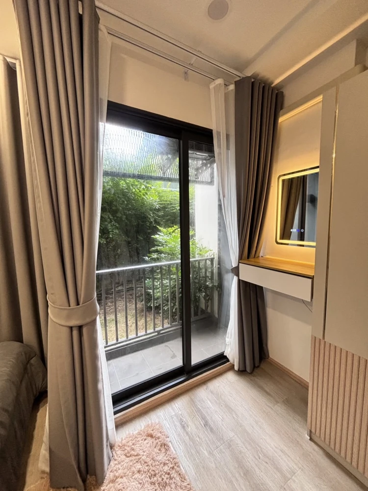 Urgent rental: Groove Scape Ladprao-Sutthisan. Move-in ready unit—fully furnished and equipped with all appliances. Just bring your personal belonging