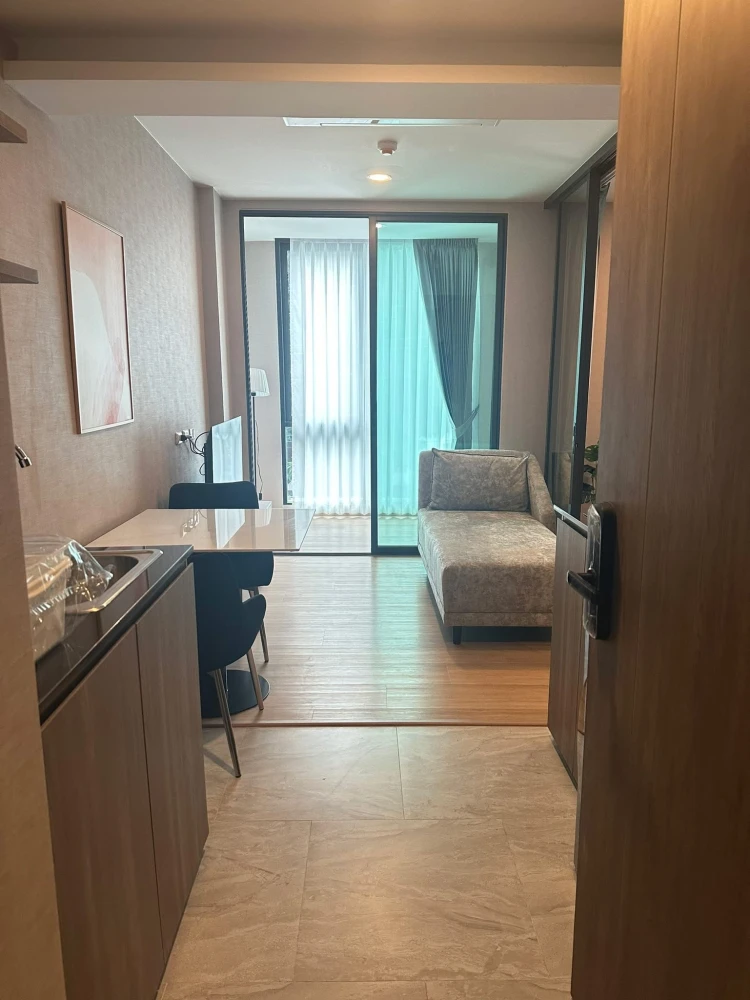 Urgently for rent: LLOYD SOONVIJAI-THONGLOR, 1 bedroom, 1 bathroom, 2nd floor, low price, very attractive price. You must hurry to reserve now.