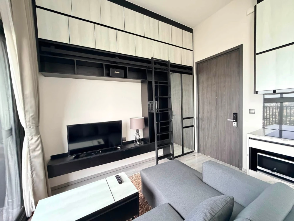 Condo for rent at The Line Sukhumvit 101. Corner unit, very private. Fully furnished and equipped with appliances. Don't miss out!