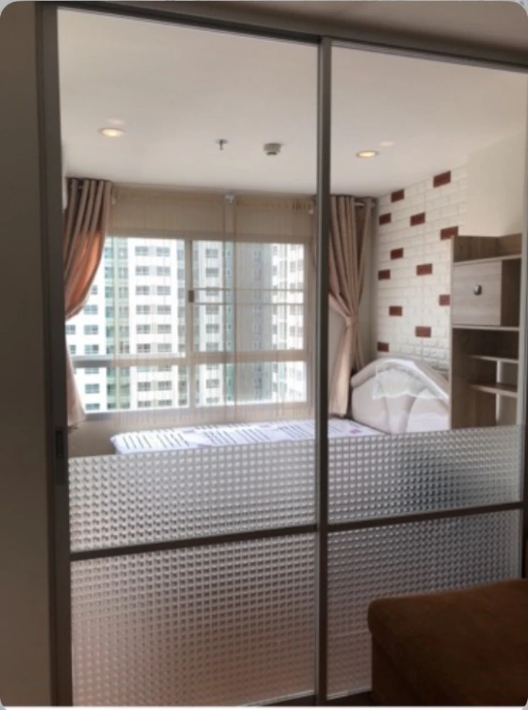 Lumpini Park Petchkasem 98 for rent, 1 bedroom, 26 sq.m., fully furnished. North balcony overlooking the pool Message me quickly.