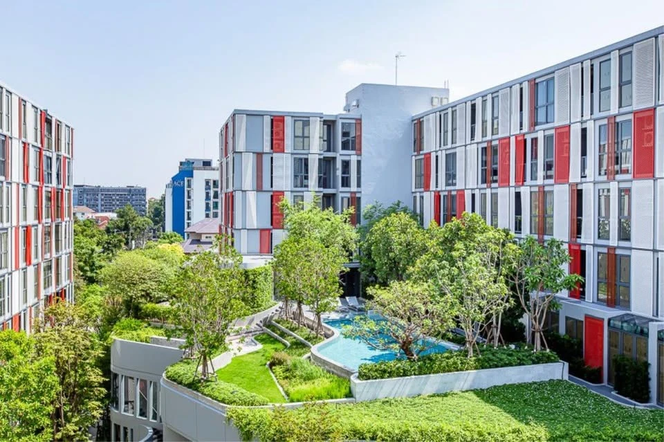 Wow, the room is very beautiful, well decorated, very overpriced. If interested, hurry to reserve at Plum condo Rangsit Alive 2 for rent.