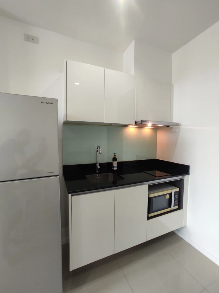 ห้องดีมาแล้วจร้า ให้เช่า Quinn Condo 1 ห้องนอน เฟอร์นิเจอร์ครบสุดๆ มาแต่ตัวเข้าอยู่ได้เลยจ้า