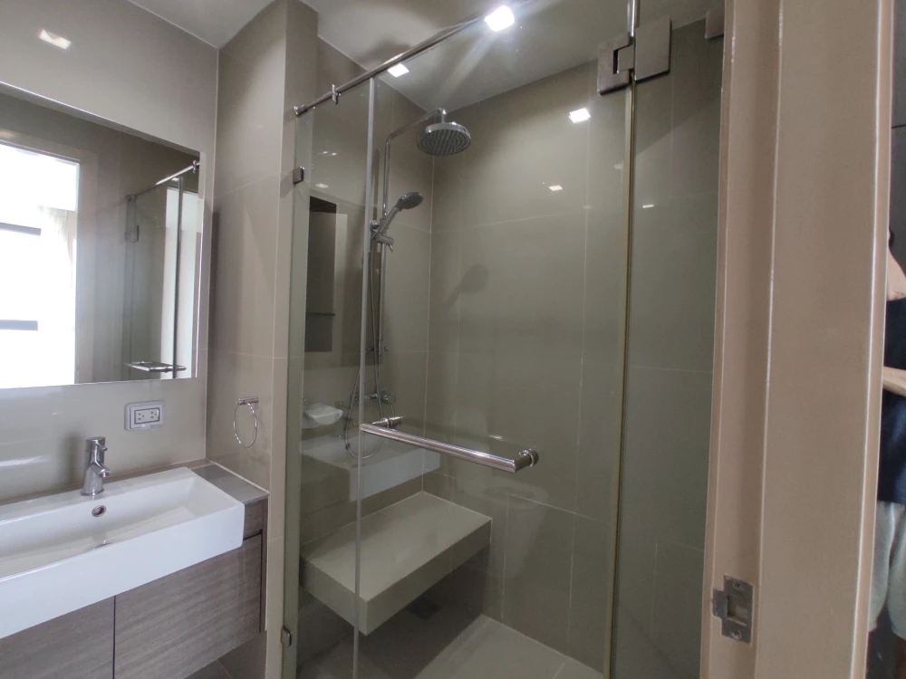 ห้องดีมาแล้วจร้า ให้เช่า Quinn Condo 1 ห้องนอน เฟอร์นิเจอร์ครบสุดๆ มาแต่ตัวเข้าอยู่ได้เลยจ้า