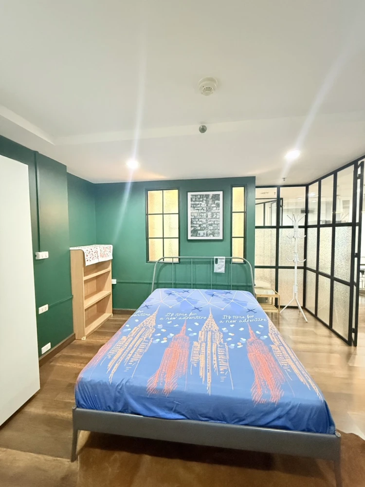 Vacant room for rent at Condo Resort Ta Yen Akat. Book now.