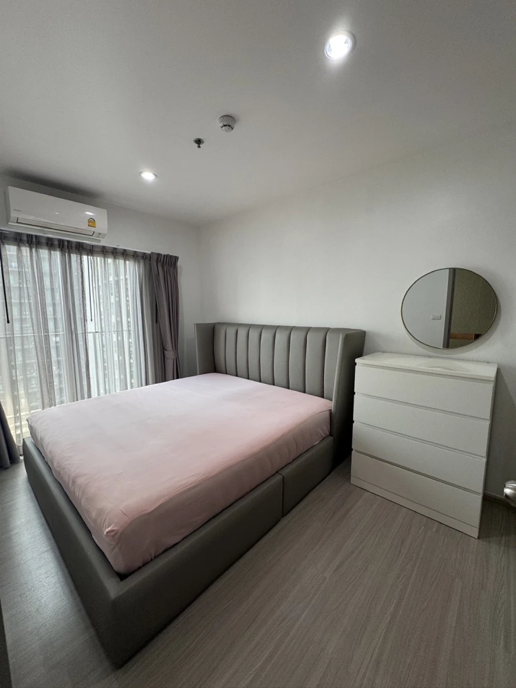 Beautiful room, full built-in Everything about the room is good. Must reserve this room. The Parkland Petchkasem 56 for rent.