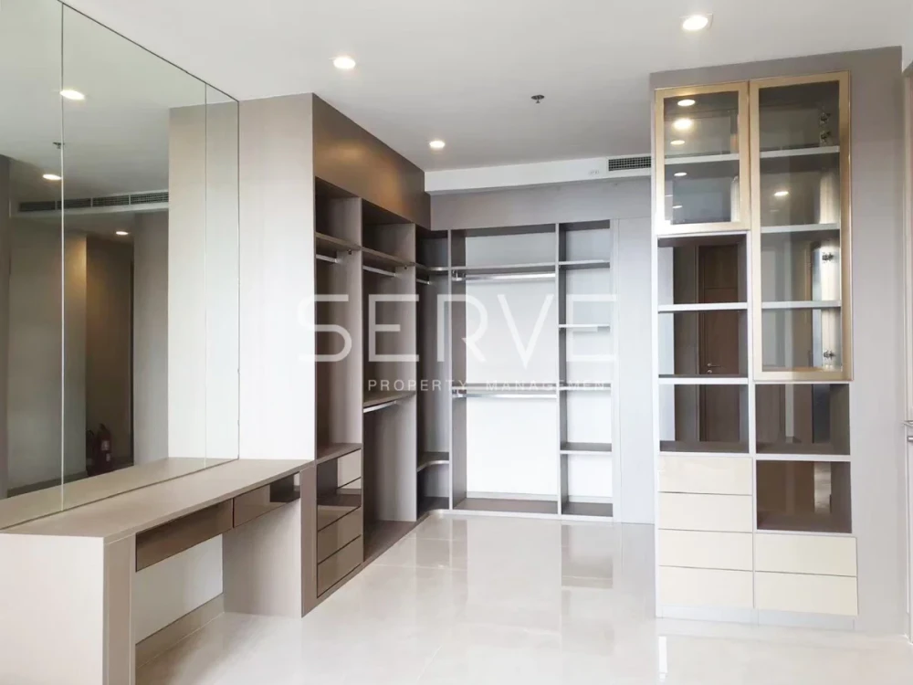 A rare find – a large, luxurious condo in the heart of the city, Noble Ploenjit.