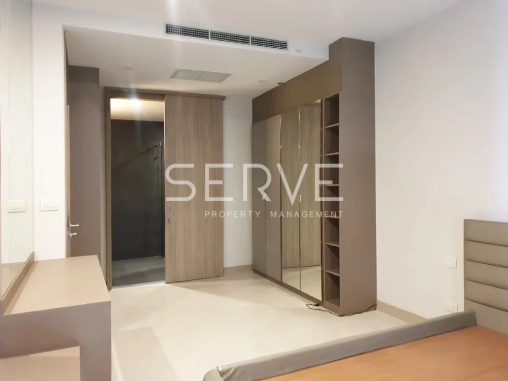 A rare find – a large, luxurious condo in the heart of the city, Noble Ploenjit.