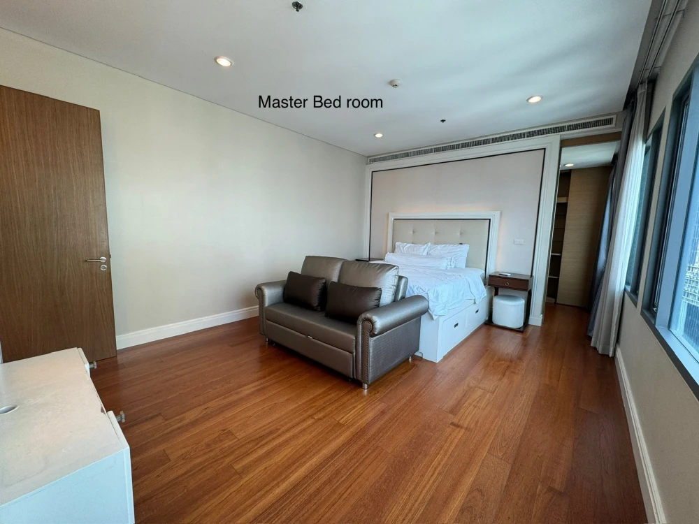 Rent / Sale Condo Bright Sukhumvit 24, spacious room, luxurious decoration, beautiful view, can't miss it.