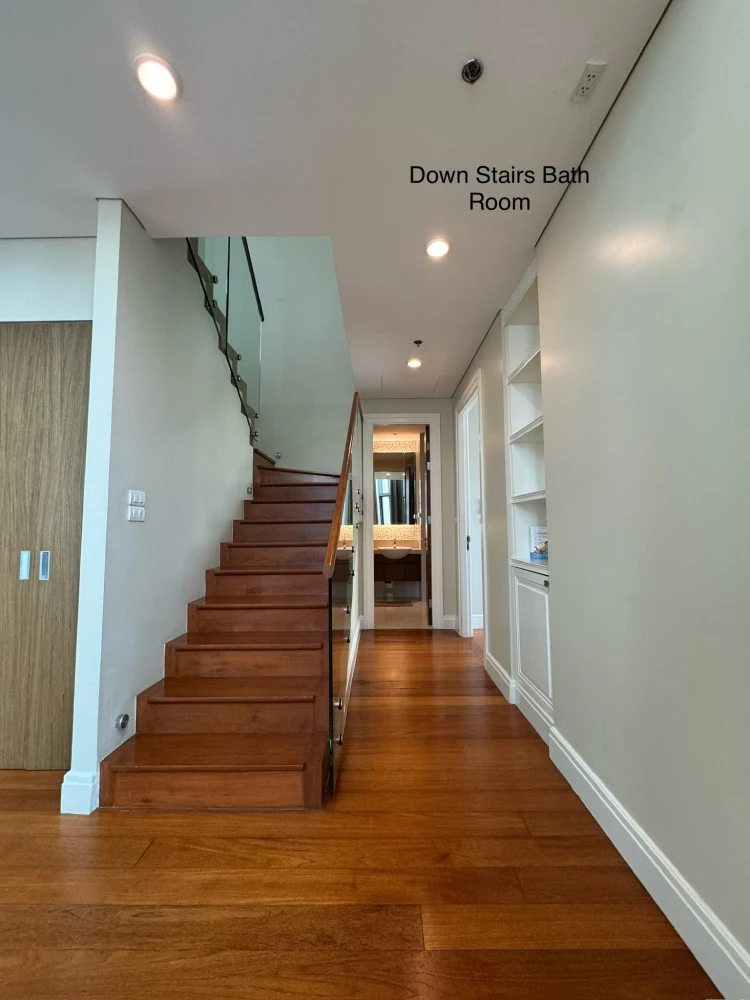 Rent / Sale Condo Bright Sukhumvit 24, spacious room, luxurious decoration, beautiful view, can't miss it.