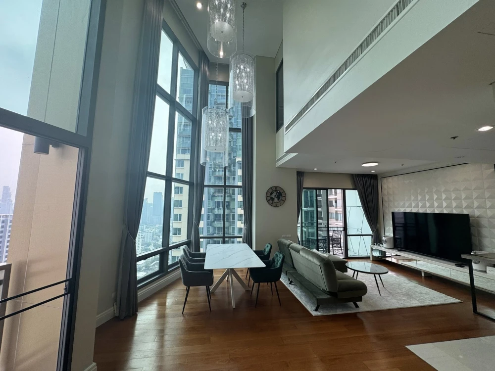 Rent / Sale Condo Bright Sukhumvit 24, spacious room, luxurious decoration, beautiful view, can't miss it.