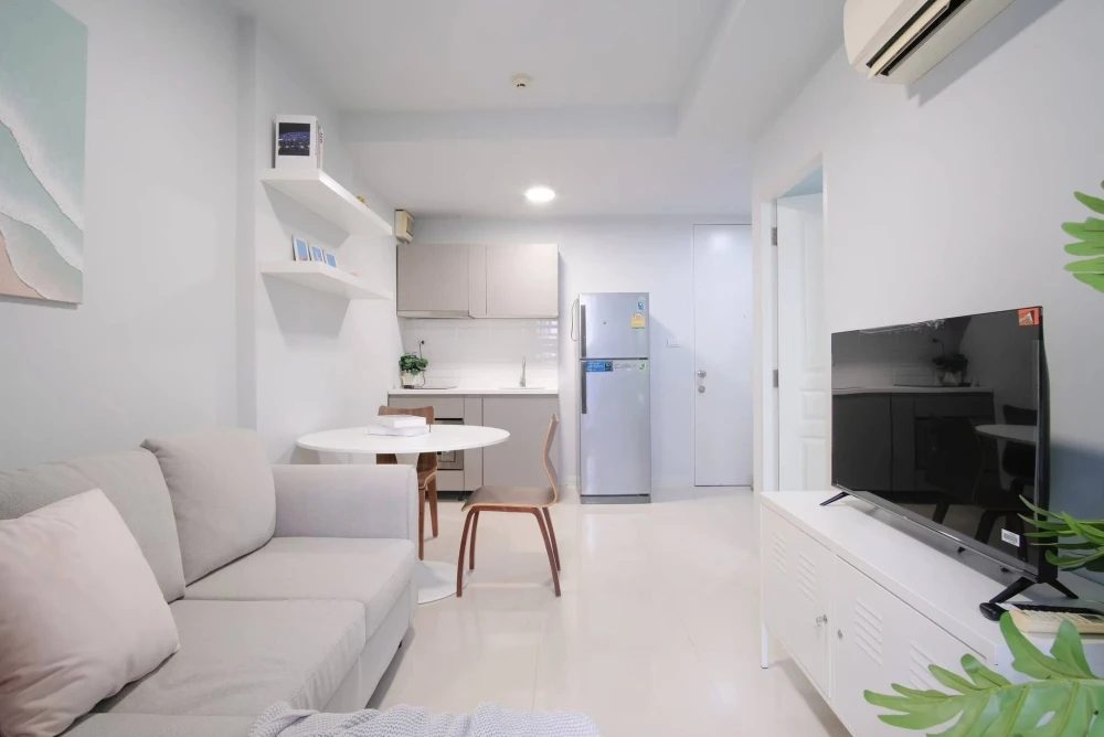 Condo for rent at City Room Ratchada - Suthisan. Lovely unit, fully furnished and equipped with appliances—book it now!