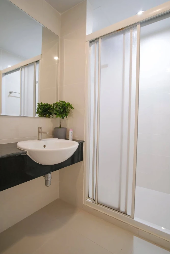 Condo for rent at City Room Ratchada - Suthisan. Lovely unit, fully furnished and equipped with appliances—book it now!