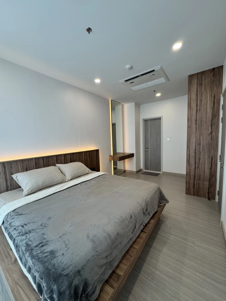 Condo for rent at Supalai Premier Si Phraya - Samyan. Spacious and comfortable, featuring high-quality built-in furniture—this is an opportunity you s images