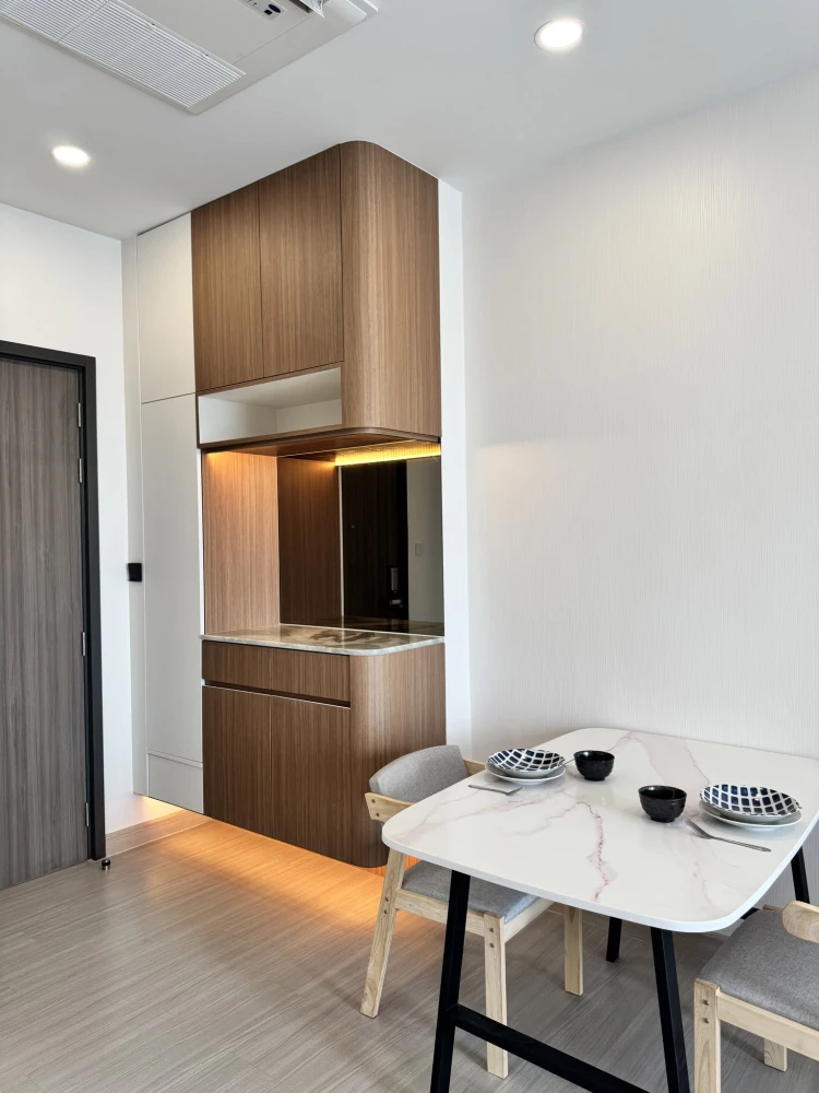 Condo for rent at Supalai Premier Si Phraya - Samyan. Spacious and comfortable, featuring high-quality built-in furniture—this is an opportunity you s
