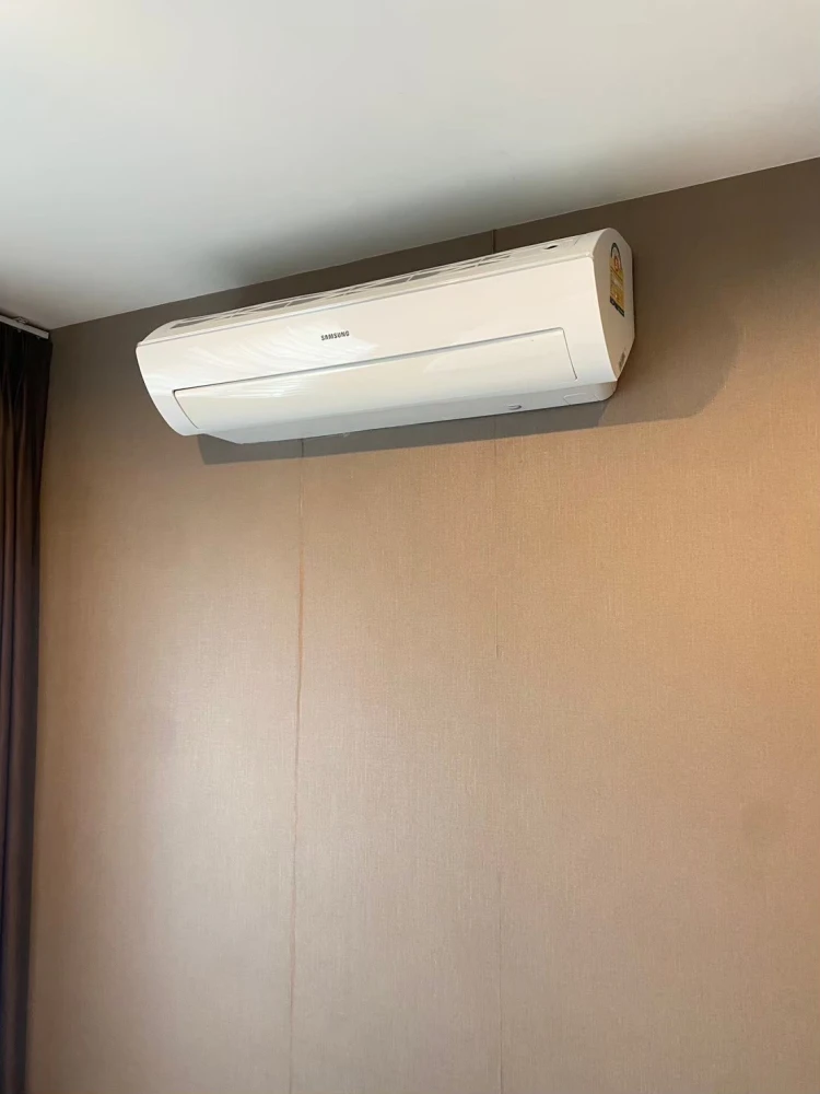 Aspire Sathorn - Thapra ( BTS Talad prustation) 1bed room 30.5 sq.m.24th floor (north side)