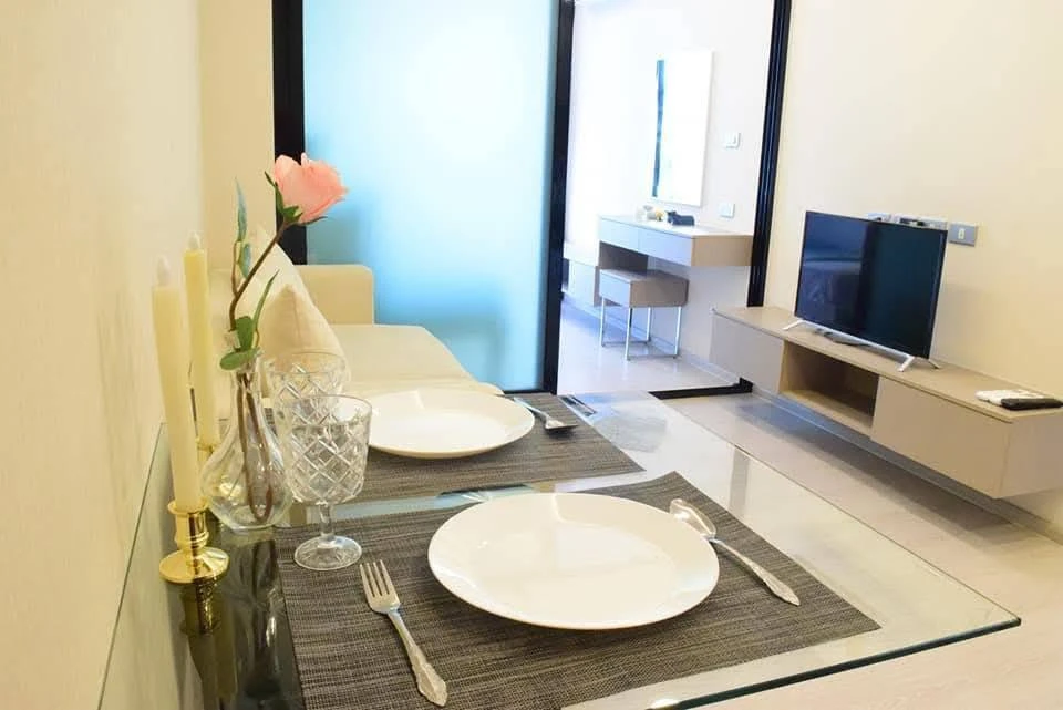 Looking for an apartment? Save this post! For rent: VTARA Sukhumvit 36, corner unit, 3rd floor, unobstructed view, spacious, fully furnished + complet