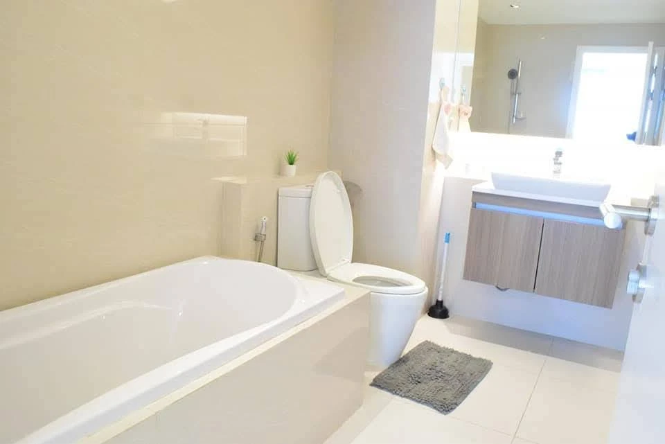 Looking for an apartment? Save this post! For rent: VTARA Sukhumvit 36, corner unit, 3rd floor, unobstructed view, spacious, fully furnished + complet