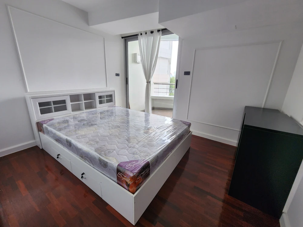 Live the good life at River heaven for rent, everything you need is just minutes away! Fully furnished room, super attractive to book.