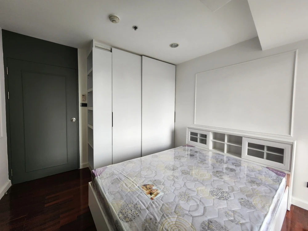 Live the good life at River heaven for rent, everything you need is just minutes away! Fully furnished room, super attractive to book.