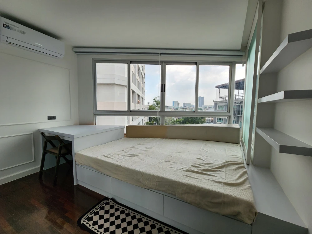 Live the good life at River heaven for rent, everything you need is just minutes away! Fully furnished room, super attractive to book.