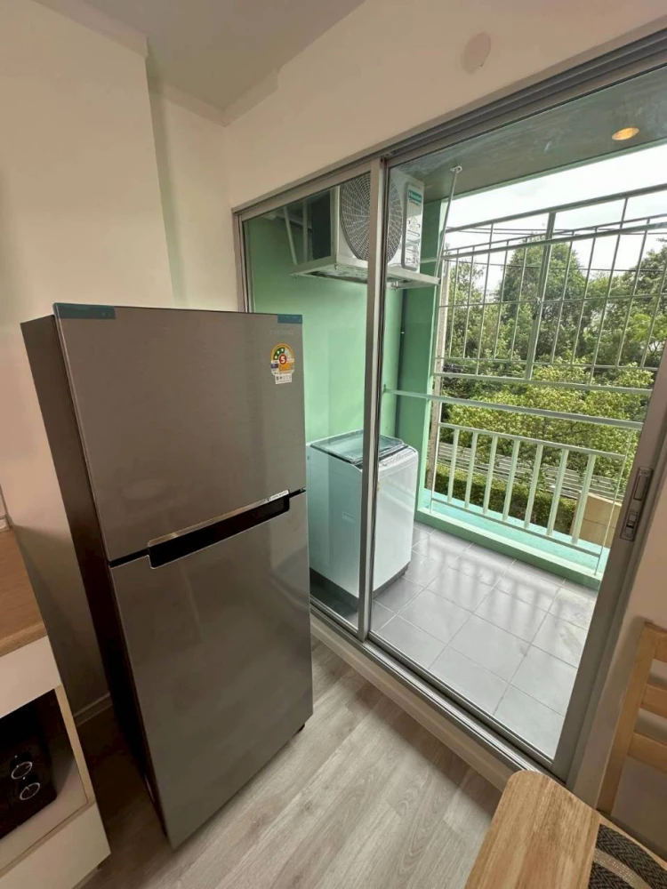 Condo for rent at Lumpini Place Boromarajonani - Pinklao. Separate rooms, well-divided zones. Good price. Come and reserve now. Don't miss out!