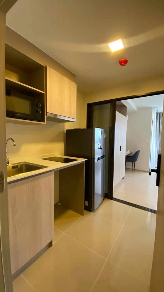 For rent: D Condo Air Ladkrabang. A comfortable room with complete furniture and appliances. Just bring your bags and move in!