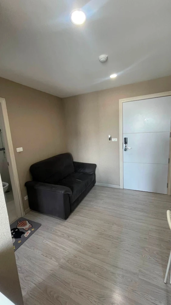 Two ready-to-move-in condos for rent at Vio Khaerai. Fully furnished with complete amenities. Great value! Book now, don't miss out!
