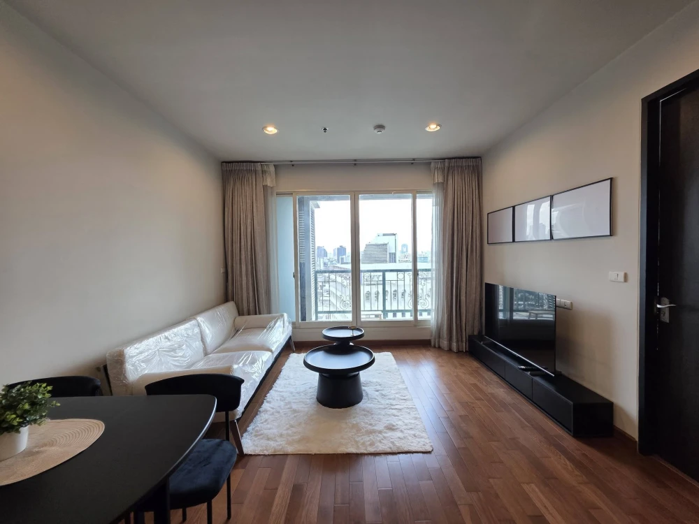 ให้เข่า The Address Chidlom ชั้น 20 ทิศเหนือ วิวเมือง เฟอร์ เครื่องใช้ไฟฟ้าครบ รีบมาจองเลย อย่าพลาด