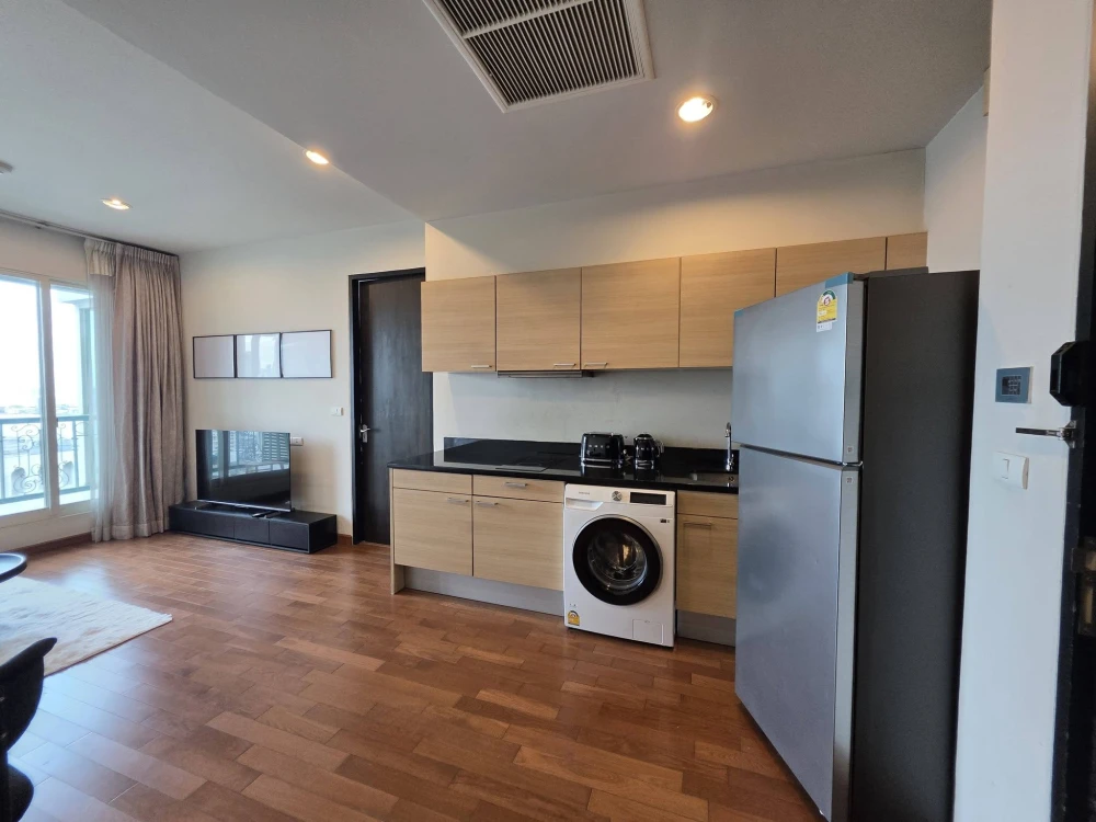 ให้เข่า The Address Chidlom ชั้น 20 ทิศเหนือ วิวเมือง เฟอร์ เครื่องใช้ไฟฟ้าครบ รีบมาจองเลย อย่าพลาด