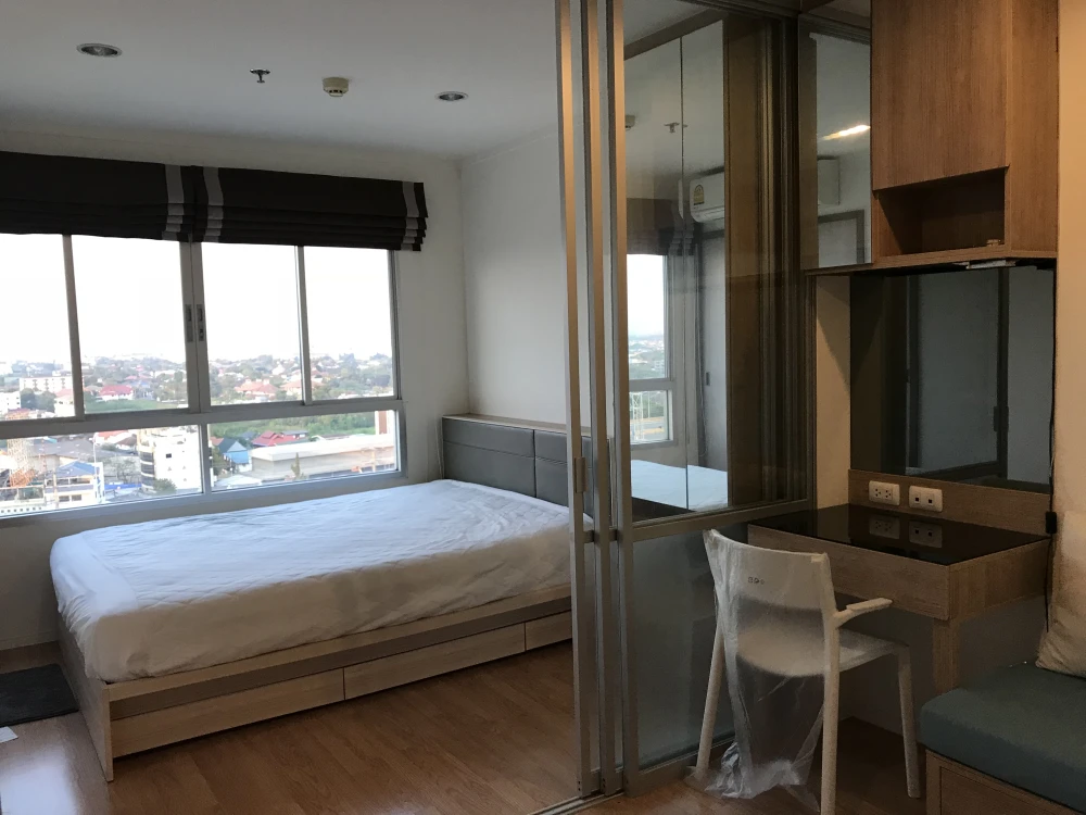 For rent, Lumpini Park Petchkasem 98, 17th floor, Building A, beautiful room, built-in, nice, complete with electrical appliances.