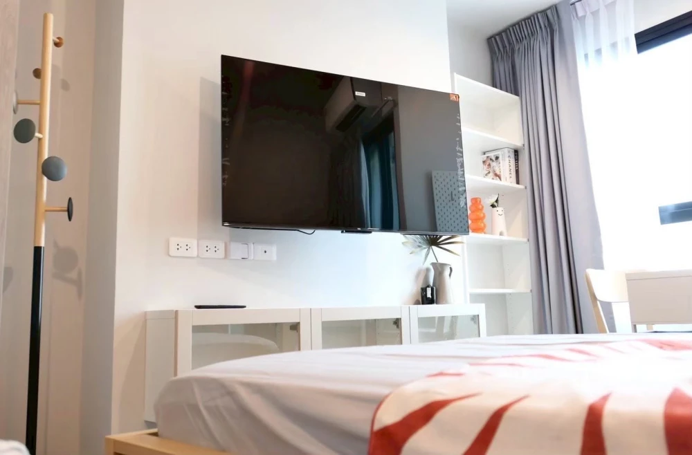 For rent: 2 bedroom apartment - 3 bedrooms 𝑺𝒕𝒂𝒕𝒊𝒐𝒏 Studio room 24 sq m., 16th floor, fully furnished. Ready to move in immediately.