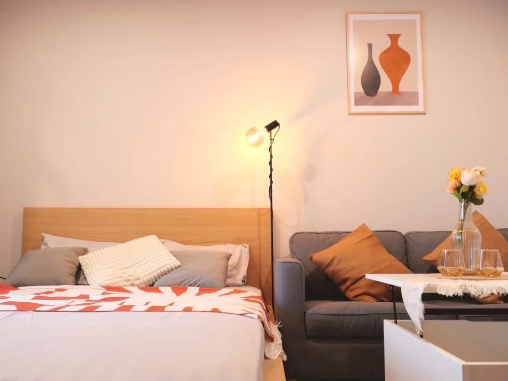 For rent: 2 bedroom apartment - 3 bedrooms 𝑺𝒕𝒂𝒕𝒊𝒐𝒏 Studio room 24 sq m., 16th floor, fully furnished. Ready to move in immediately.