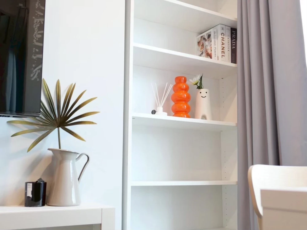 For rent: 2 bedroom apartment - 3 bedrooms 𝑺𝒕𝒂𝒕𝒊𝒐𝒏 Studio room 24 sq m., 16th floor, fully furnished. Ready to move in immediately.