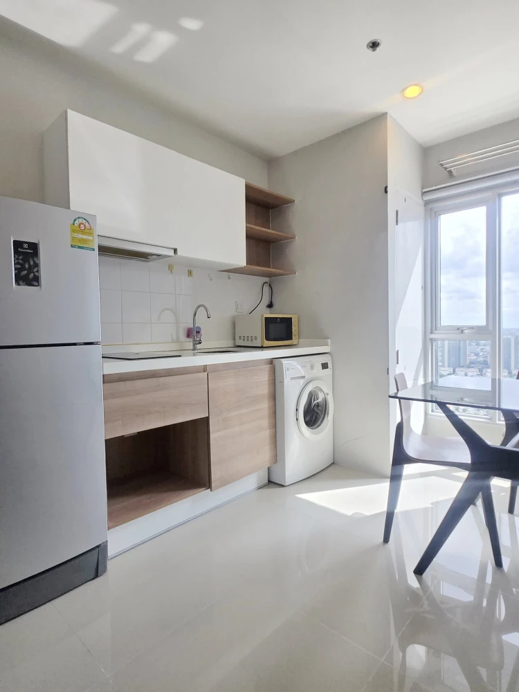 For rent 𝗖𝗲𝗻𝘁𝗿𝗶𝗰 𝗧𝗶𝘄𝗮𝗻𝗼𝗻 𝘀𝘁𝗮𝘁𝗶𝗼𝗻, ready to move in, fully furnished, high floor, hurry and reserve now!!!