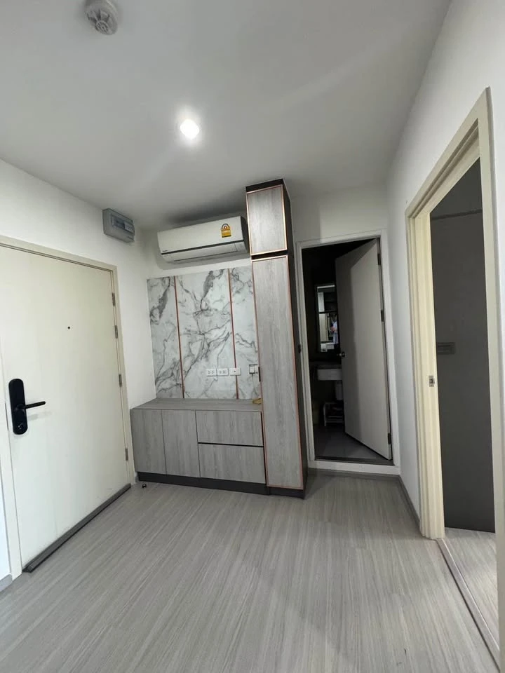 For Rent: Aspire Sathorn-Ratchaphruek Condo, ready to move in, 29th floor, high floor with great view, fully furnished with appliances. Book now!
