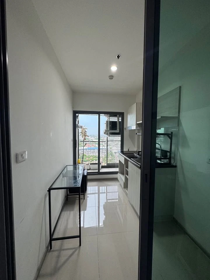For Rent: Aspire Sathorn-Ratchaphruek Condo, ready to move in, 29th floor, high floor with great view, fully furnished with appliances. Book now!